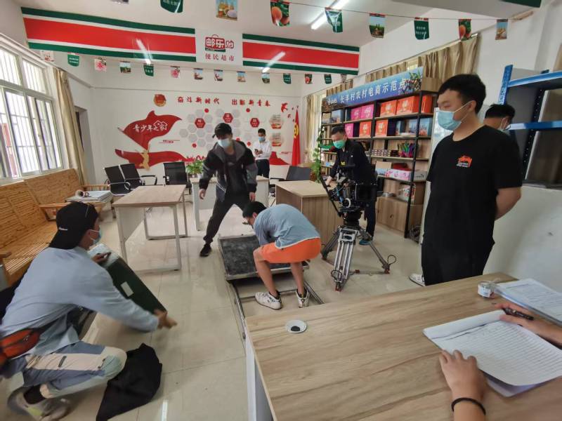 一支视频激活品牌生命力｜鼎城区产品视频拍摄公司的创意魔法秀